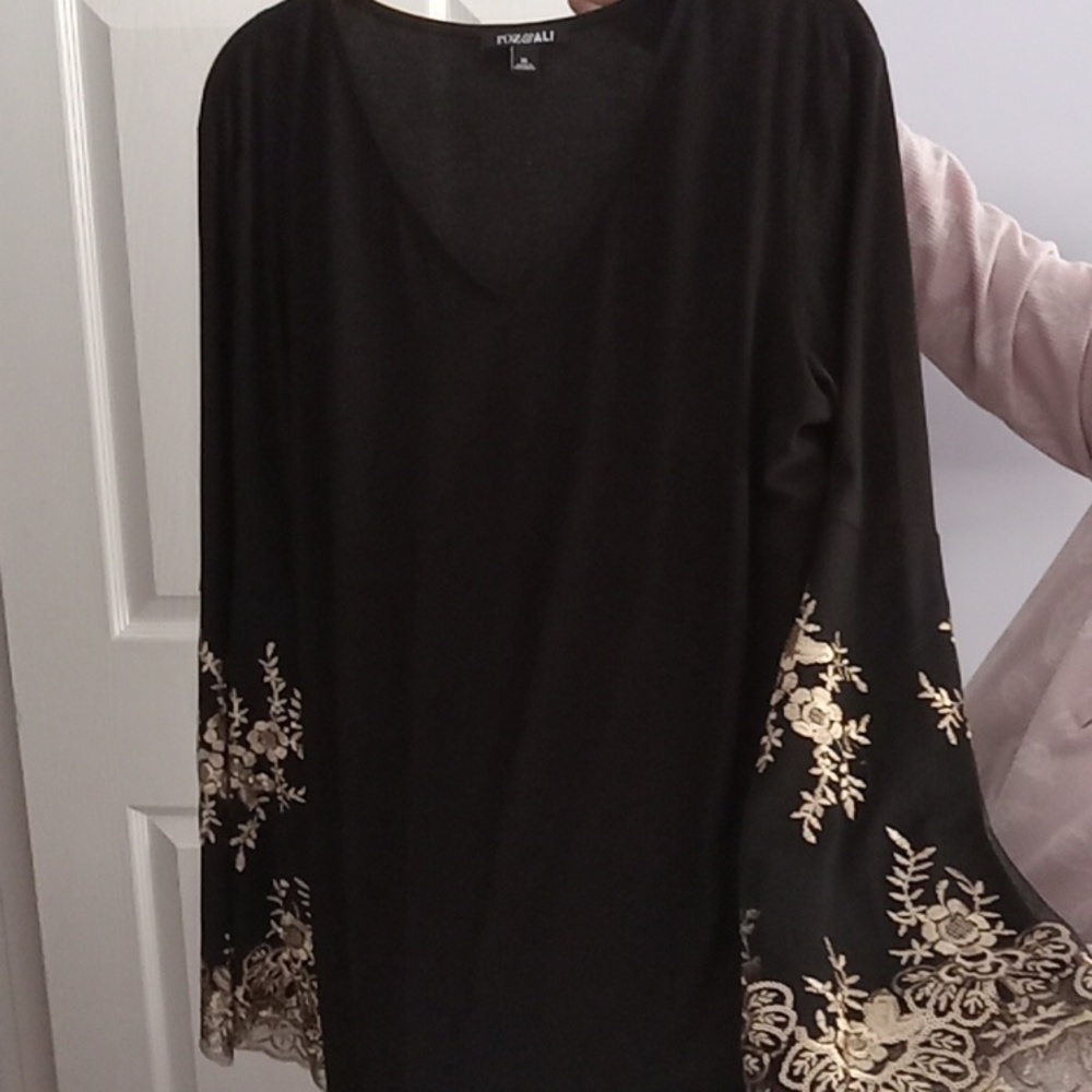 Dress - Picture 4 of 4